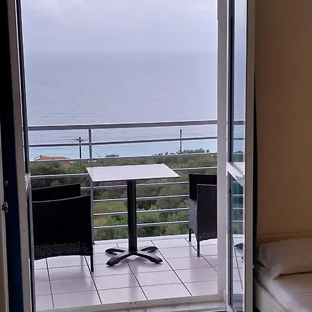 Odyseas Apartment *