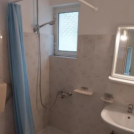 Odyseas Apartament *