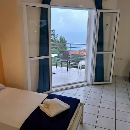 Odyseas Apartament *