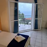 Odyseas Apartment *